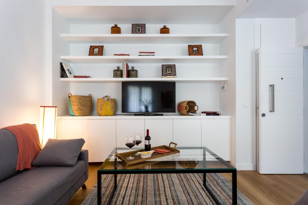 Apartamentos Rg Plaza De Espana Séville Extérieur photo