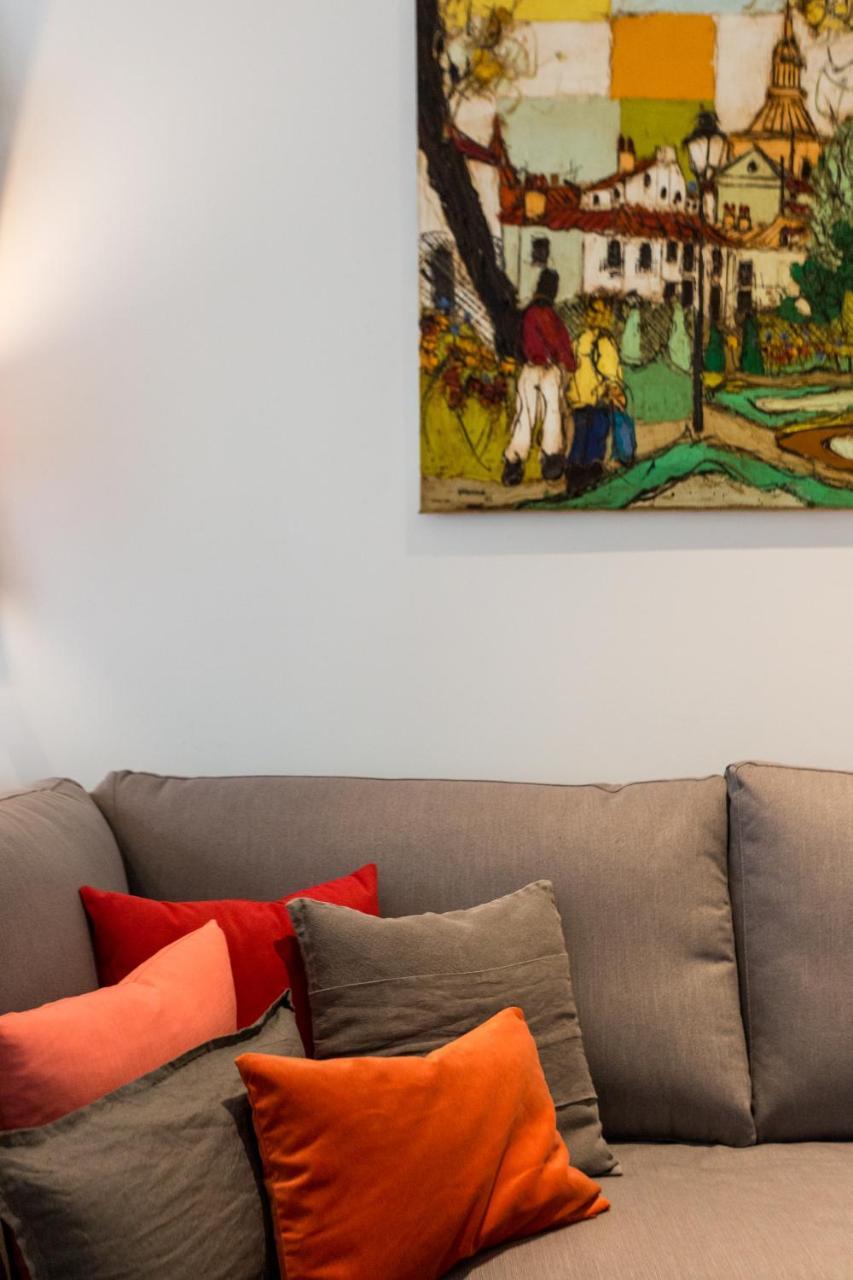 Apartamentos Rg Plaza De Espana Séville Extérieur photo