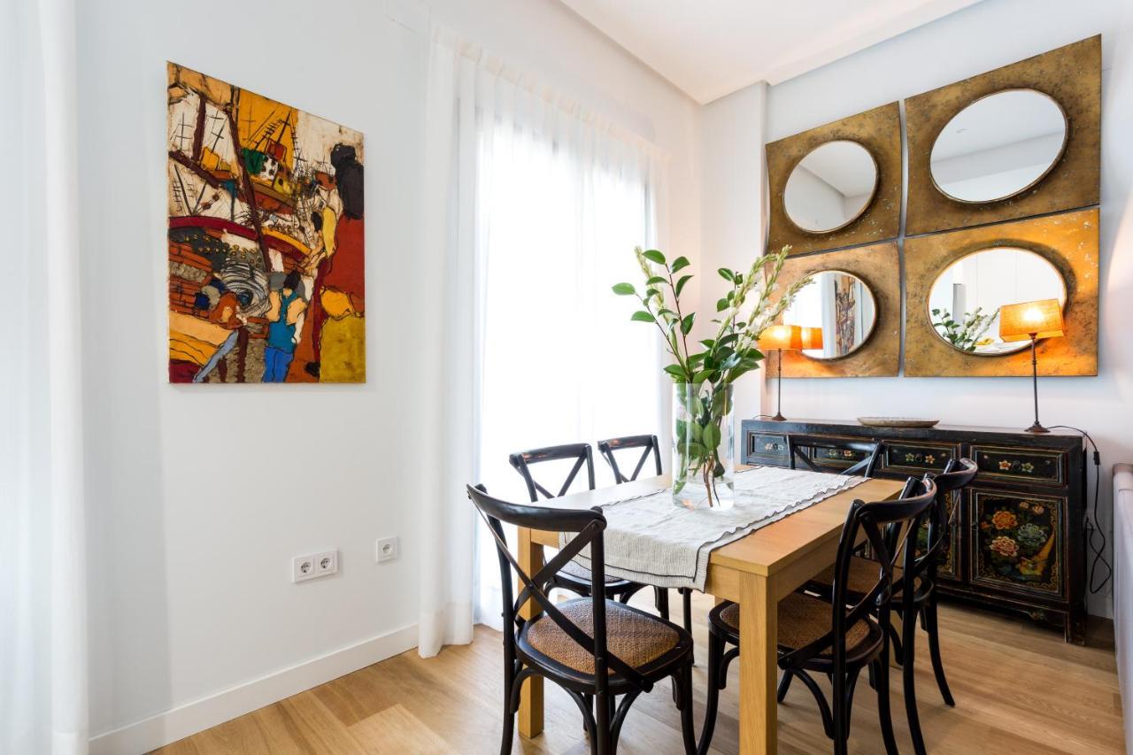 Apartamentos Rg Plaza De Espana Séville Extérieur photo