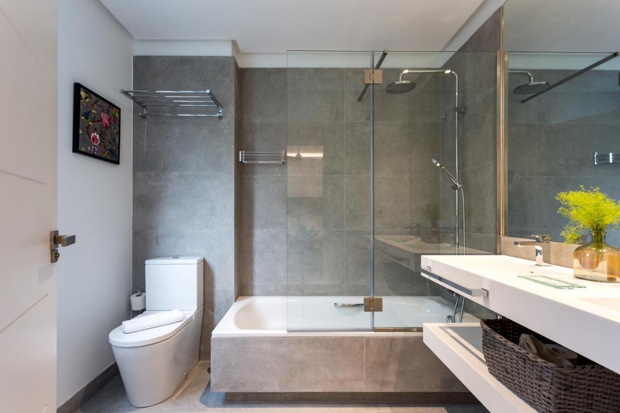 Apartamentos Rg Plaza De Espana Séville Extérieur photo