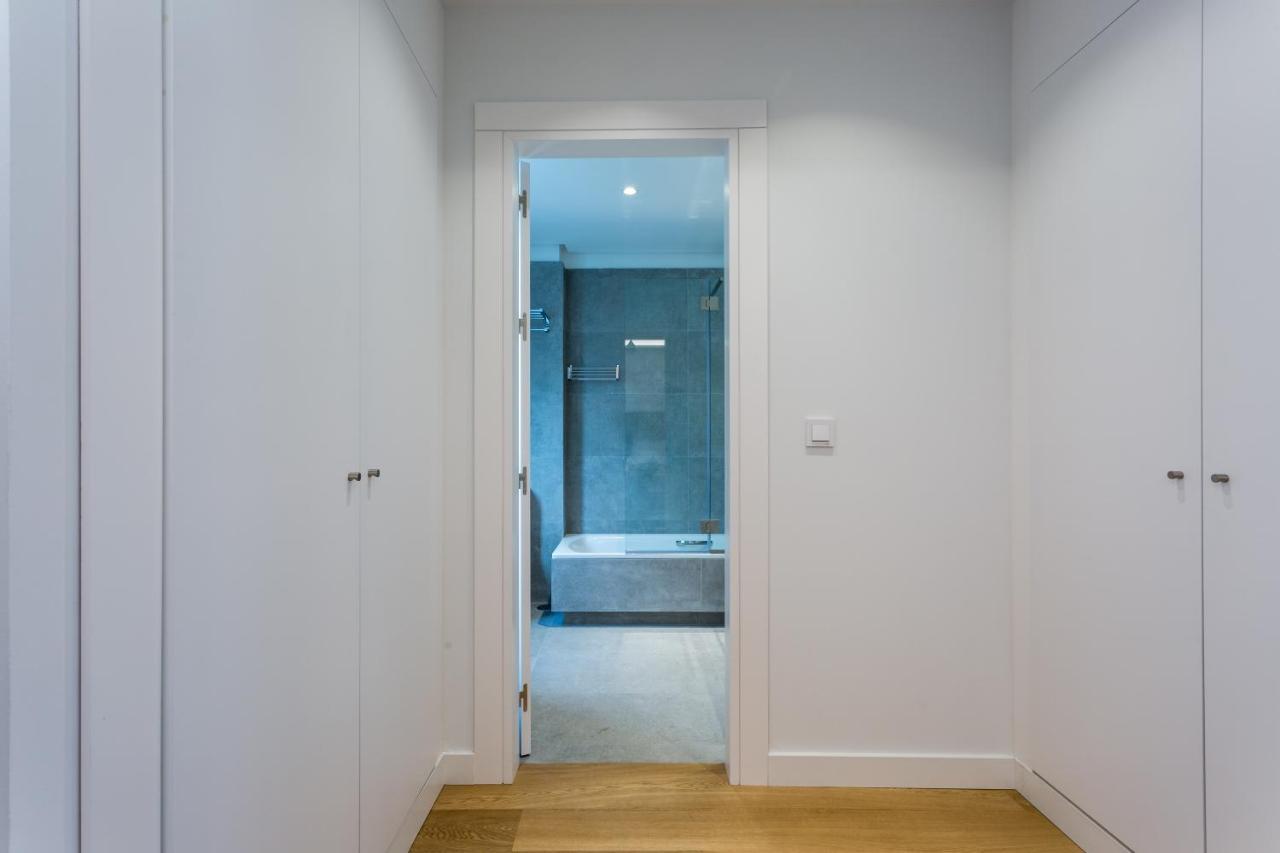 Apartamentos Rg Plaza De Espana Séville Extérieur photo