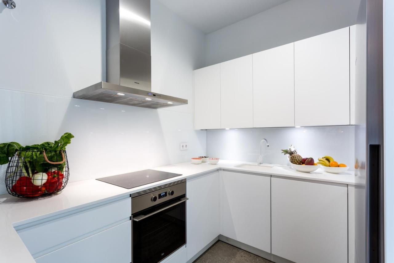 Apartamentos Rg Plaza De Espana Séville Extérieur photo